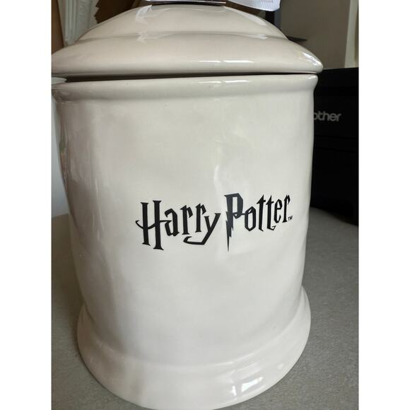 Rae Dunn "Chocolate Frogs" Harry Potter Cookie Jar Canister - NEW WITH TAGS - Picture 6 of 9